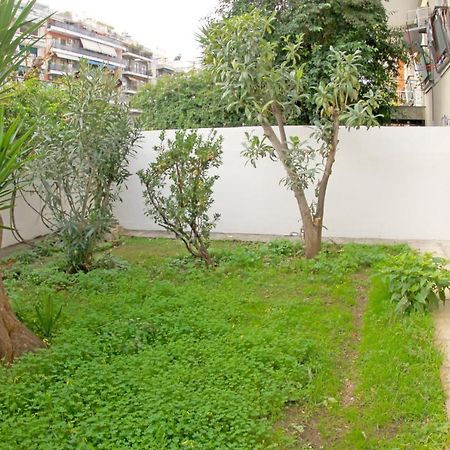 אתונה Stylish City Center Garden Apartment מראה חיצוני תמונה