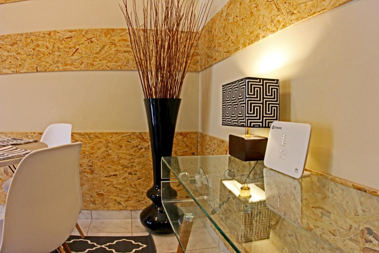 אתונה Stylish City Center Garden Apartment מראה חיצוני תמונה