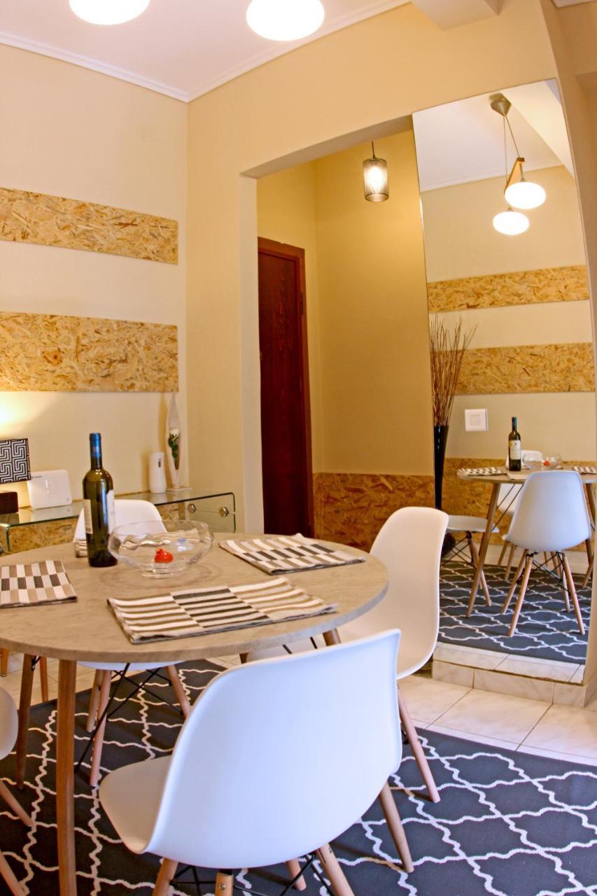 אתונה Stylish City Center Garden Apartment מראה חיצוני תמונה